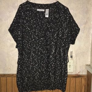 Short sleeve black & white Liz Claiborne sweater